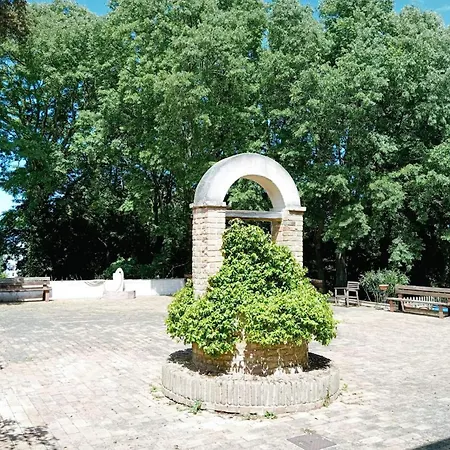 Casa Famiglia Di Nazareth Loreto