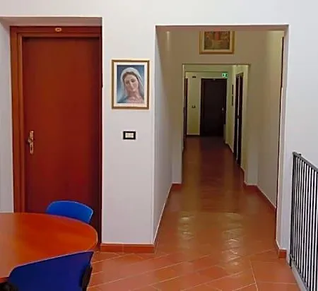 Casa Famiglia Di Nazareth Hotel Loreto