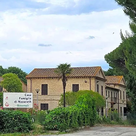 Casa Famiglia Di Nazareth Hotel Loreto